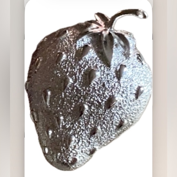 Sarah Coventry Strawberry Brooch, Vintage - Picture 3 of 6